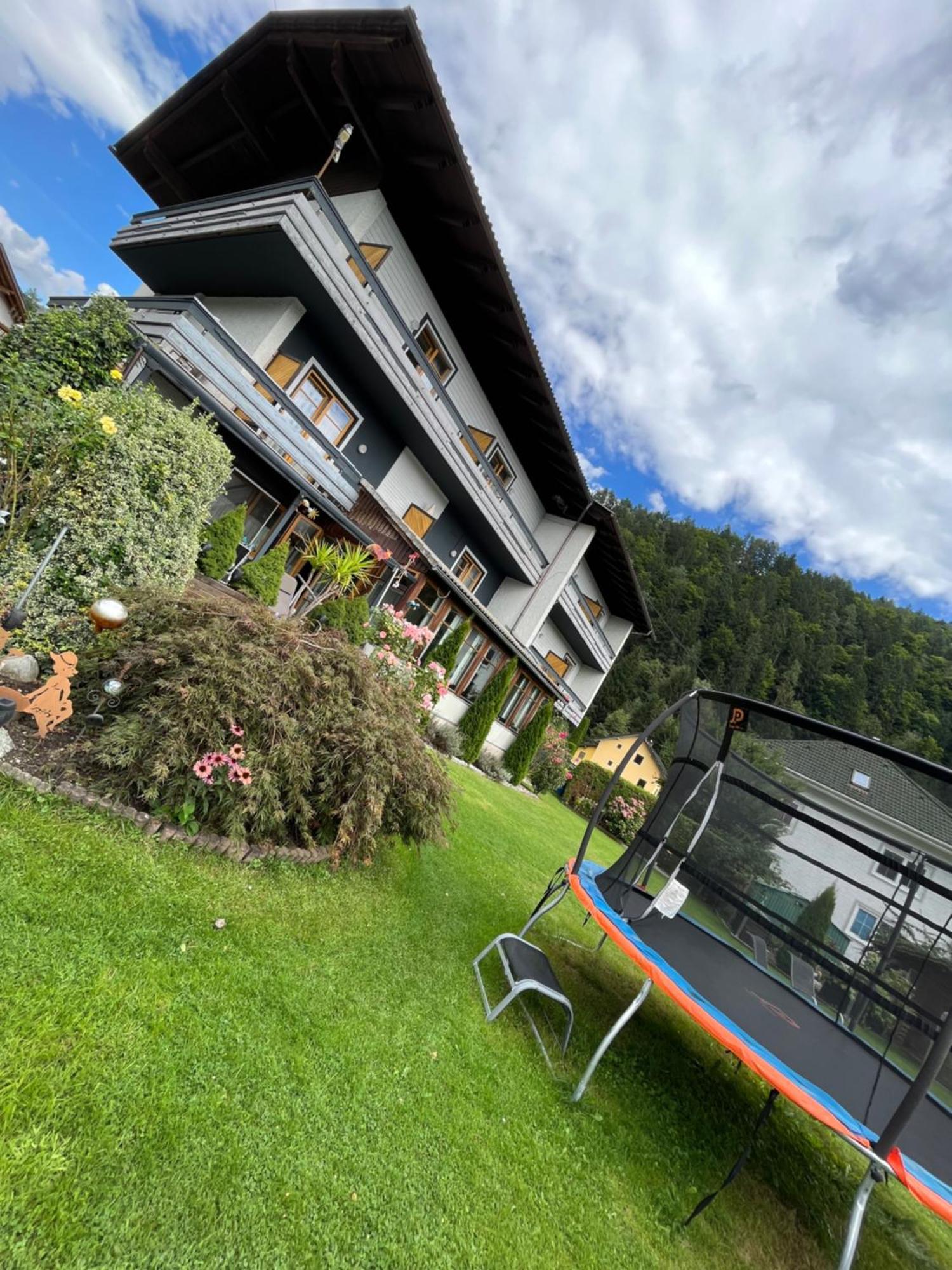 Pension Laerchenhof Döbriach Exteriör bild